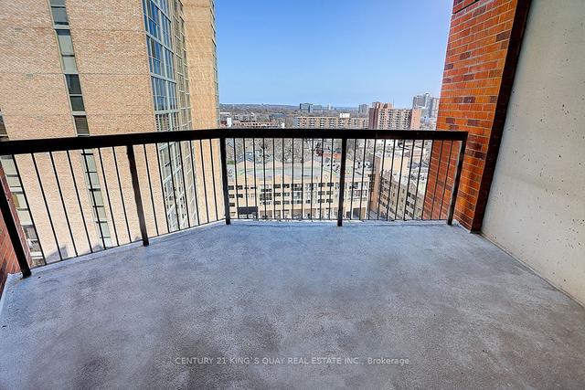 1521 - 77 Maitland Pl, Condo with 2 bedrooms, 2 bathrooms and 1 parking in Toronto ON | Image 14