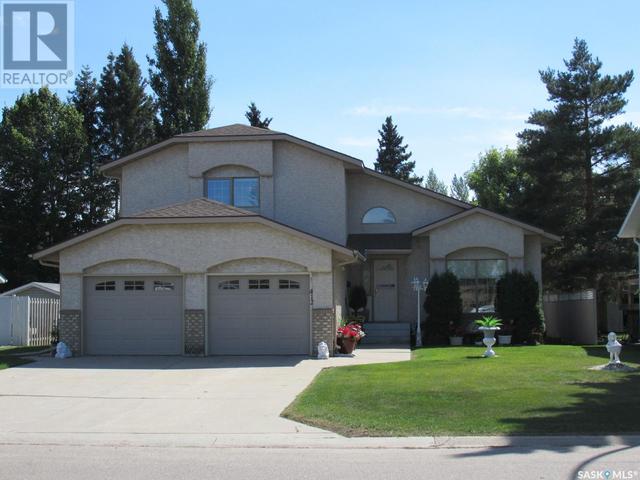 412 9th Avenue E, House detached with 3 bedrooms, 4 bathrooms and null parking in Nipawin SK | Image 3