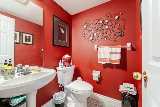 79 Havenlea Rd, House semidetached with 3 bedrooms, 3 bathrooms and 2 parking in Toronto ON | Image 5
