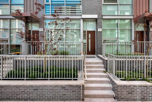 Th07 - 101 Erskine Ave, Townhouse with 3 bedrooms, 4 bathrooms and 3 parking in Toronto ON | Image 1