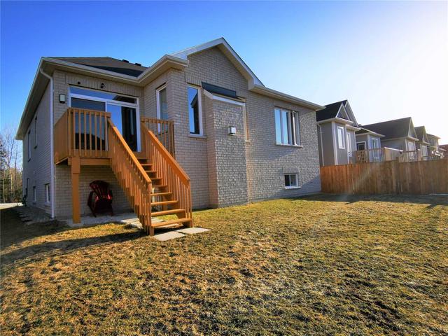 20 Allegra Dr, House detached with 2 bedrooms, 3 bathrooms and 6 parking in Wasaga Beach ON | Image 32