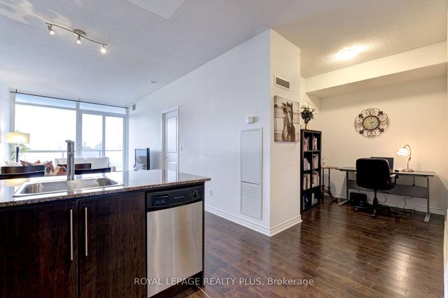 614 - 2885 Bayview Ave, Condo with 1 bedrooms, 2 bathrooms and 1 parking in Toronto ON | Image 3