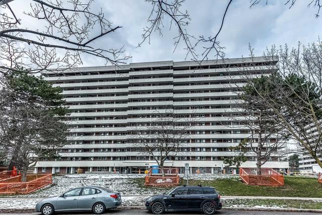 1202 - 80 Inverlochy Blvd, Condo with 3 bedrooms, 2 bathrooms and 1 parking in Markham ON | Image 1