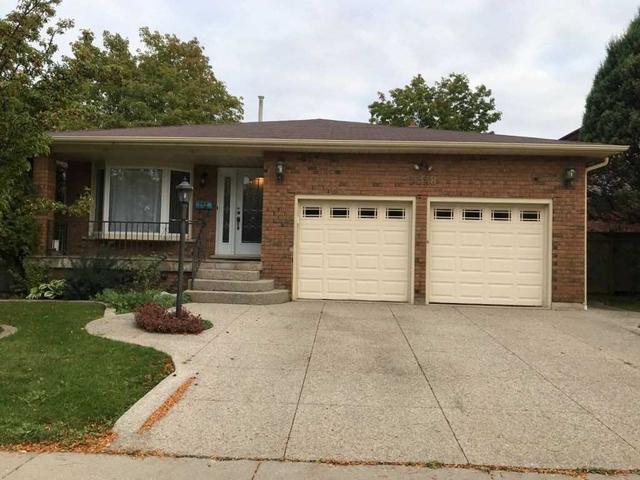3328 Jordan Ave, House detached with 4 bedrooms, 3 bathrooms and 4 parking in Burlington ON | Image 1
