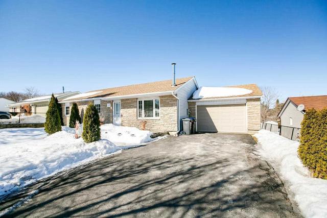 38 Mcclellan Rd, House detached with 3 bedrooms, 2 bathrooms and 6 parking in Caledon ON | Image 1
