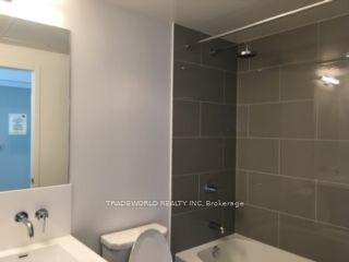 4711 - 100 Harbour St, Condo with 0 bedrooms, 1 bathrooms and 0 parking in Toronto ON | Image 4