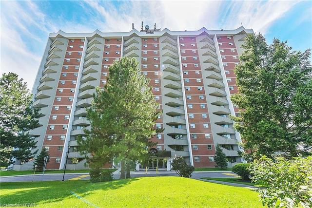 112 - 1105 Jalna Boulevard, House attached with 2 bedrooms, 1 bathrooms and null parking in London ON | Image 1