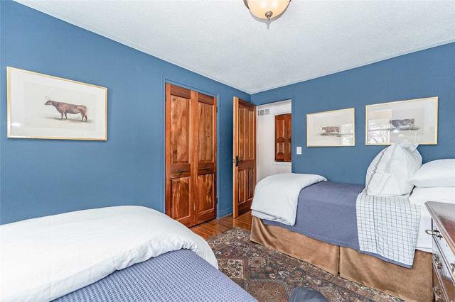 11 Sharon Pl, House detached with 4 bedrooms, 3 bathrooms and 6 parking in Guelph ON | Image 18