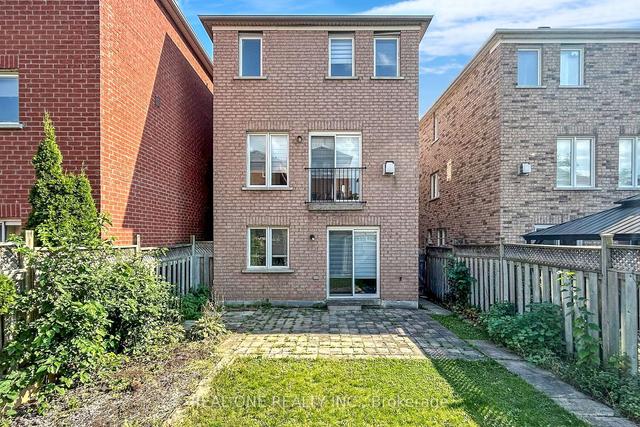 64 Sassafras Circ N, House detached with 3 bedrooms, 3 bathrooms and 1 parking in Vaughan ON | Image 22
