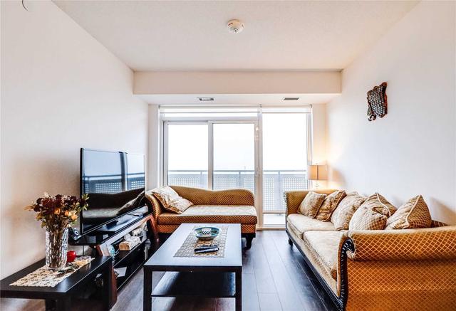 1212 - 2520 Eglinton Ave W, Condo with 2 bedrooms, 2 bathrooms and 1 parking in Mississauga ON | Image 16