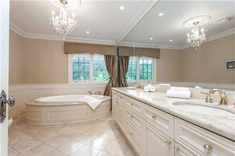 1149 Druery Crt, House detached with 5 bedrooms, 4 bathrooms and 10 parking in Newmarket ON | Image 17