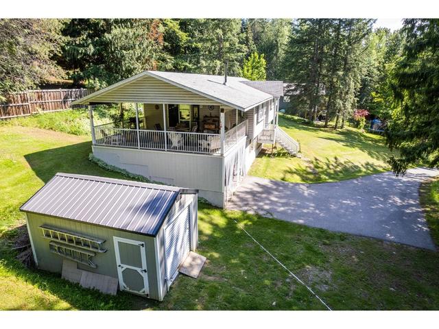 16254 Crawford Creek Road, House detached with 5 bedrooms, 3 bathrooms and 2 parking in Central Kootenay A BC | Image 5