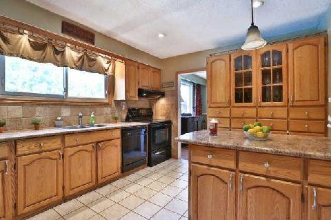 474 Donegal Dr, House detached with 4 bedrooms, 2 bathrooms and 6 parking in Burlington ON | Image 4