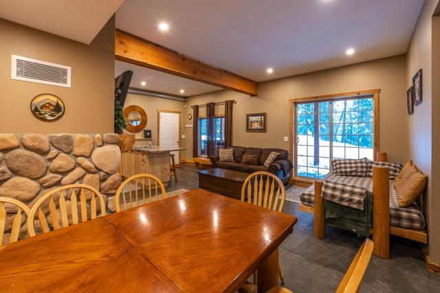 228 Wapiti Creek Road, House detached with 9 bedrooms, 4 bathrooms and 1 parking in Kootenay Boundary E BC | Image 5