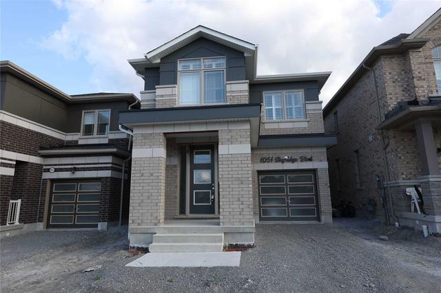 1051 Skyridge Blvd, House detached with 4 bedrooms, 3 bathrooms and 2 parking in Pickering ON | Image 1
