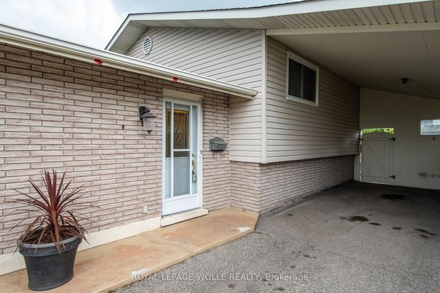 421 Franklin St N, House detached with 3 bedrooms, 2 bathrooms and 5 parking in Kitchener ON | Image 8