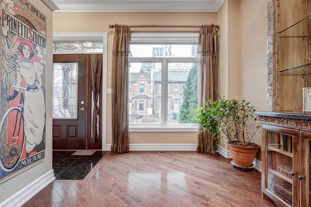 329 Lippincott St, House detached with 4 bedrooms, 4 bathrooms and 2 parking in Toronto ON | Image 35