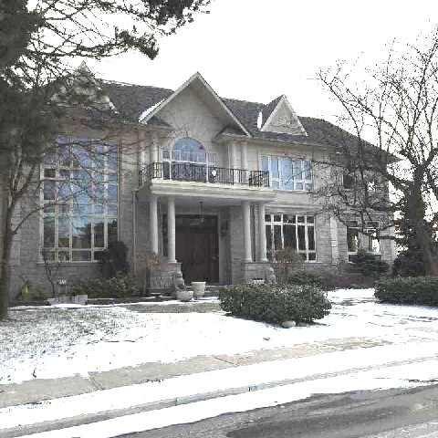15 Royal Oak Dr, House detached with 5 bedrooms, 6 bathrooms and 6 parking in Toronto ON | Image 1
