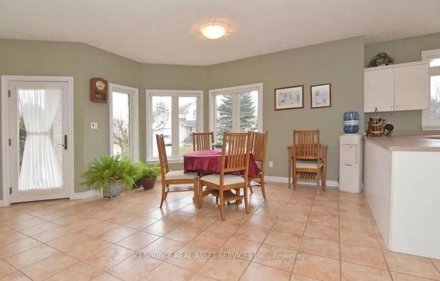 282 Ambleside Dr, House detached with 2 bedrooms, 3 bathrooms and 6 parking in London ON | Image 11