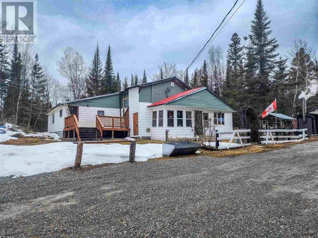 935 Goodfish Rd, House detached with 2 bedrooms, 1 bathrooms and null parking in Kirkland Lake ON | Image 30