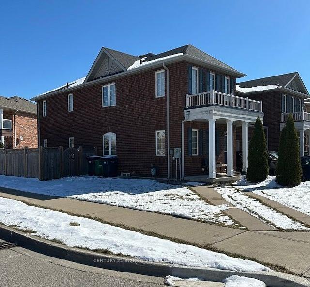 53 Commodore Dr, House semidetached with 4 bedrooms, 3 bathrooms and 3 parking in Brampton ON | Image 1