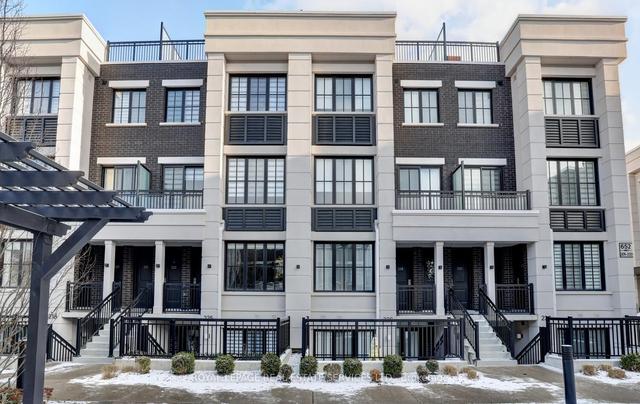 223 - 652 Cricklewood Dr, Townhouse with 2 bedrooms, 2 bathrooms and 1 parking in Mississauga ON | Image 12