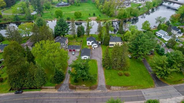 74 Beaumont Dr, House detached with 2 bedrooms, 2 bathrooms and 10 parking in Bracebridge ON | Image 24