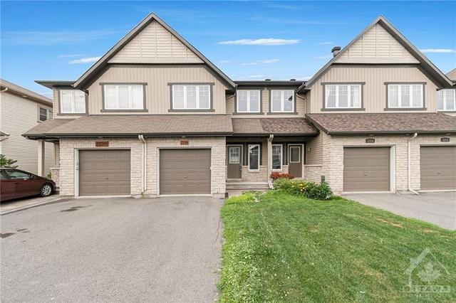 2218 Nantes Street, Townhouse with 3 bedrooms, 3 bathrooms and 3 parking in Ottawa ON | Card Image