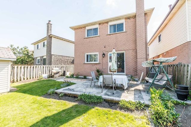 4323 Burnaby Crt, House detached with 3 bedrooms, 3 bathrooms and 5 parking in Mississauga ON | Image 29