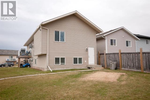 8836 75 Avenue, House detached with 5 bedrooms, 2 bathrooms and 2 parking in Grande Prairie AB | Image 21