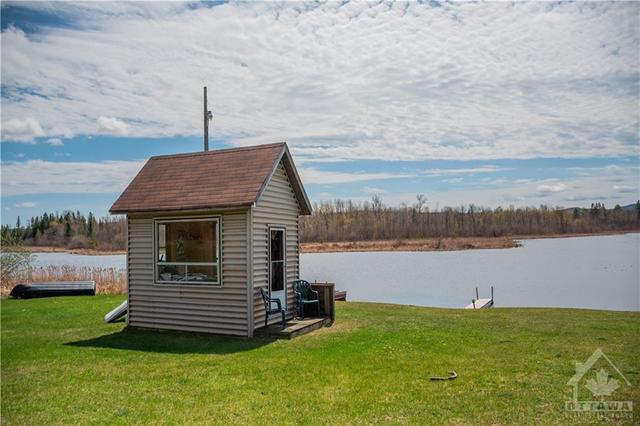 935 Constant Lake Road, House detached with 3 bedrooms, 2 bathrooms and 8 parking in Bonnechere Valley ON | Image 29