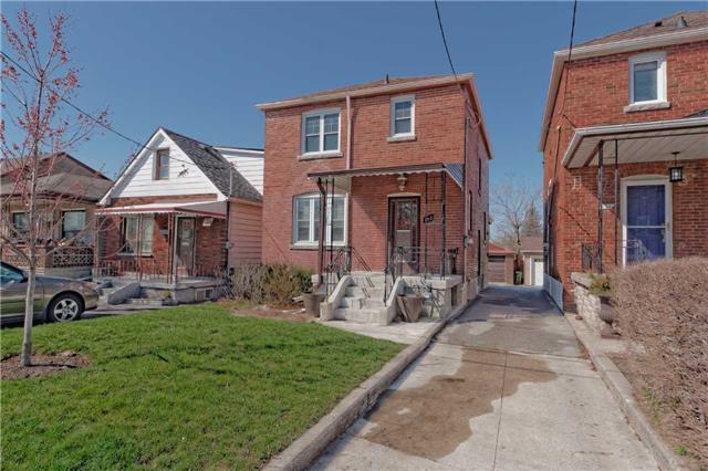 132 Alameda Ave, House detached with 3 bedrooms, 2 bathrooms and 3 parking in Toronto ON | Image 1