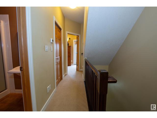 9205 98 Av Nw, House attached with 3 bedrooms, 2 bathrooms and null parking in Edmonton AB | Image 14