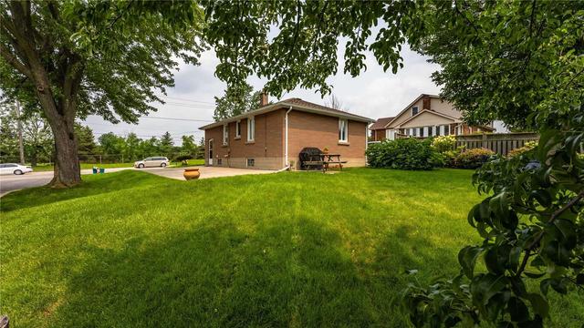 249 Elgin St, House detached with 3 bedrooms, 1 bathrooms and 4 parking in Brantford ON | Image 19