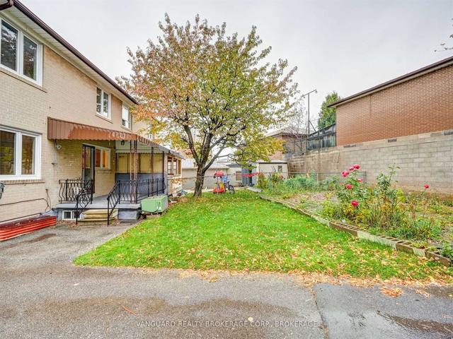 99 Neames Cres, House semidetached with 3 bedrooms, 2 bathrooms and 7 parking in Toronto ON | Image 30