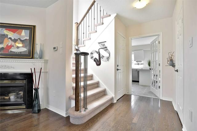 2140 Nightstar Dr, House detached with 3 bedrooms, 3 bathrooms and 3 parking in Oakville ON | Image 10
