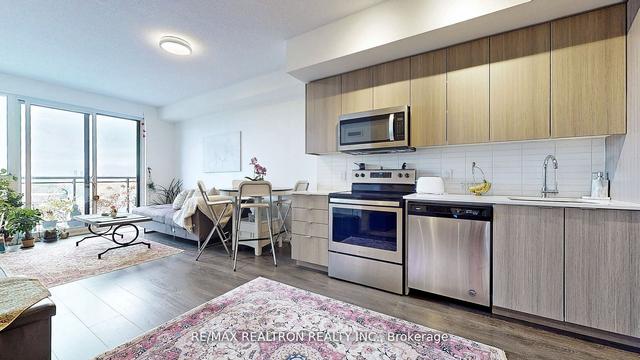803 - 3237 Bayview Ave, Condo with 1 bedrooms, 1 bathrooms and 1 parking in Toronto ON | Image 7