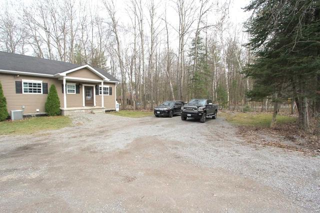 7222 Highway 35 Rd, House detached with 2 bedrooms, 1 bathrooms and 10 parking in Kawartha Lakes ON | Image 23