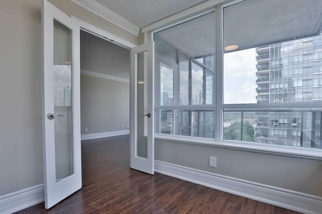 813 - 15 Greenview Ave, Condo with 2 bedrooms, 2 bathrooms and 1 parking in Toronto ON | Image 3