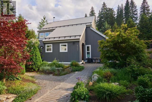 6307 Lorimer Road, House detached with 3 bedrooms, 2 bathrooms and 5 parking in Whistler BC | Image 26