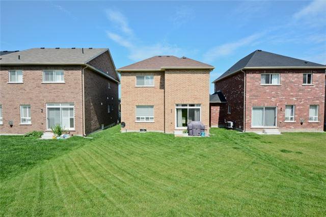 2528 Secreto Dr, House detached with 3 bedrooms, 3 bathrooms and 2 parking in Oshawa ON | Image 20
