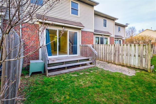 11 - 55 Kerman Avenue, House attached with 3 bedrooms, 1 bathrooms and 1 parking in Grimsby ON | Image 8