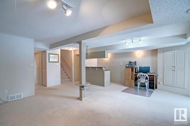 6584 158 Av Nw, House attached with 3 bedrooms, 2 bathrooms and null parking in Edmonton AB | Image 22
