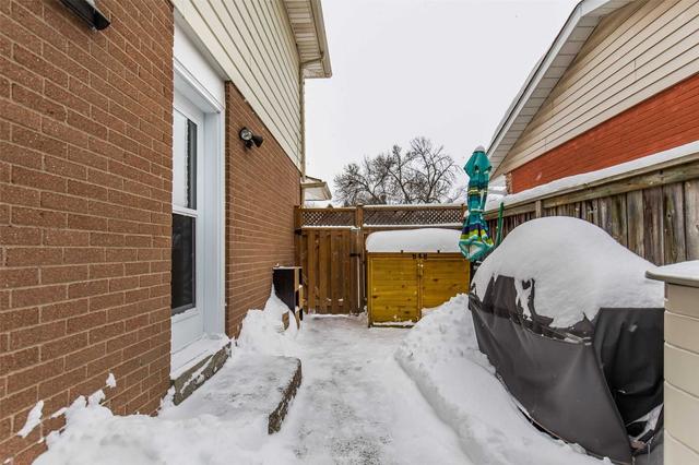 40 Culham St, House detached with 4 bedrooms, 2 bathrooms and 2 parking in Oakville ON | Image 24