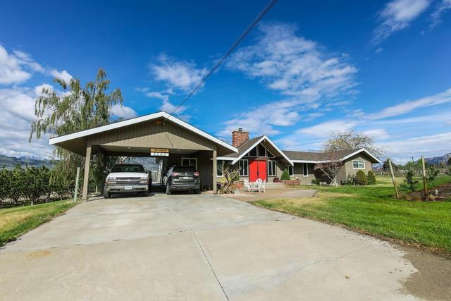 3102 30th Avenue, House detached with 4 bedrooms, 2 bathrooms and 4 parking in Okanagan Similkameen A BC | Image 1