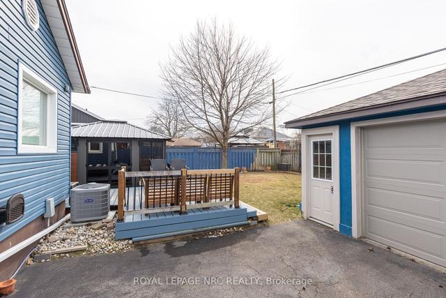 87 Margery Ave, House detached with 2 bedrooms, 2 bathrooms and 5 parking in St. Catharines ON | Image 37