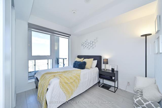 3712 - 950 Portage Pkwy, Condo with 2 bedrooms, 2 bathrooms and 1 parking in Vaughan ON | Image 4