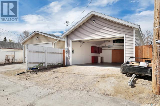 1051 Elliott Street, House detached with 2 bedrooms, 1 bathrooms and null parking in Regina SK | Image 32
