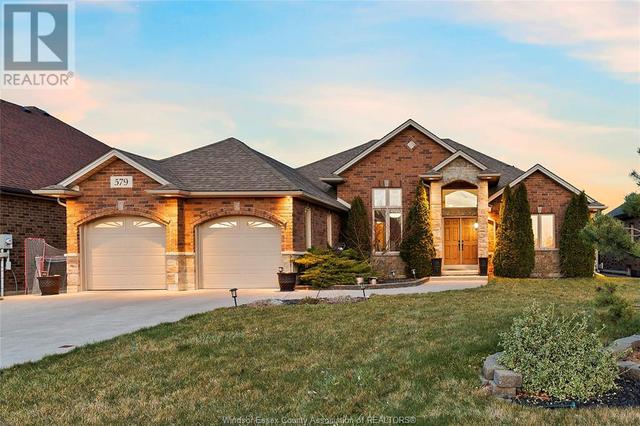 579 Stallion, House detached with 6 bedrooms, 3 bathrooms and null parking in Lakeshore ON | Image 2