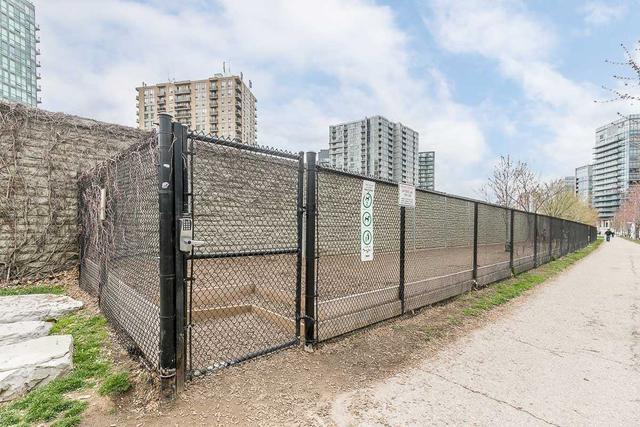609 - 38 Joe Shuster Way, Condo with 1 bedrooms, 1 bathrooms and 0 parking in Toronto ON | Image 18